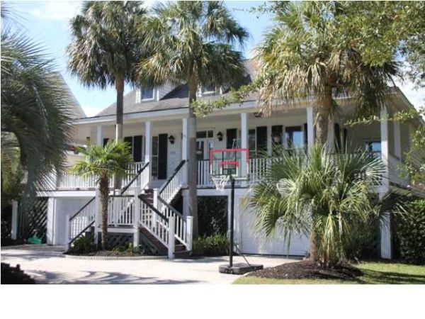 3101 WATERWAY BLVD, Isle Of Palms, SC 29451