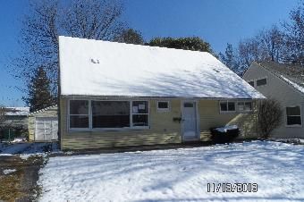 2231 Sutton Dr, Cuyahoga Falls, OH 44221