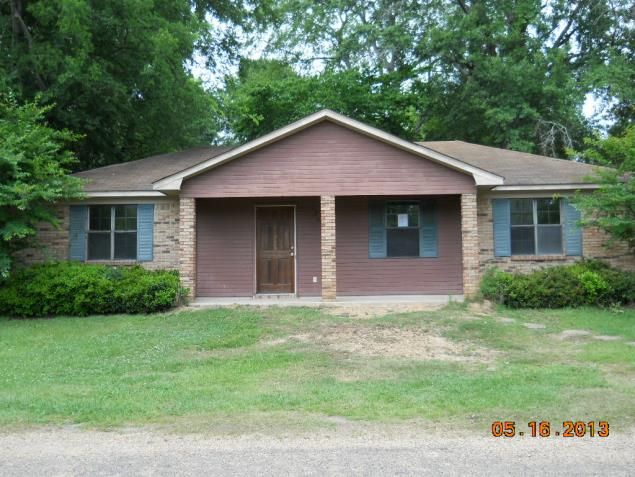 120 Jessie St, Crystal Springs, MS 39059