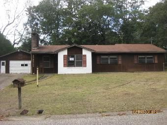 1507 Larkwood Dr, Mobile, AL 36618