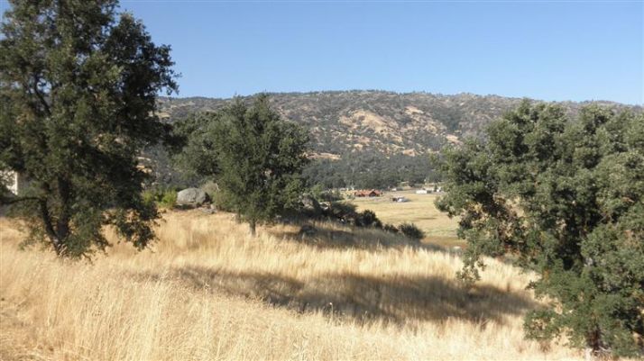 23800 Dart Dr, Tehachapi, CA 93561