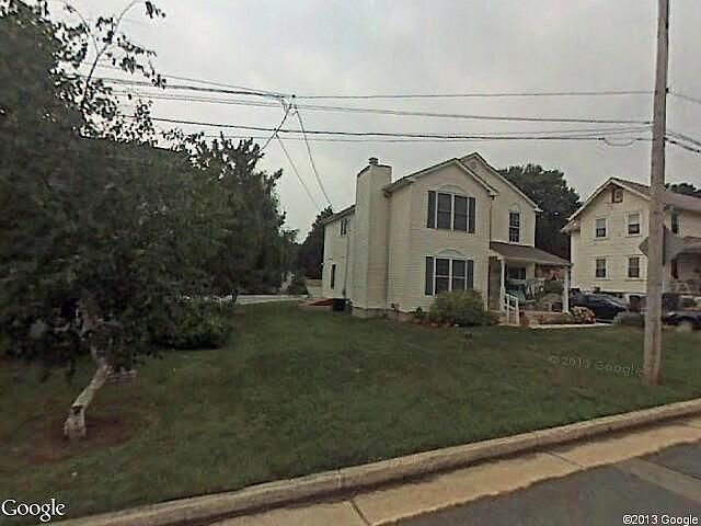 Dumont Ave, Abington, PA 19001