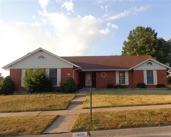 3619 Av De Paris, Florissant, MO 63034