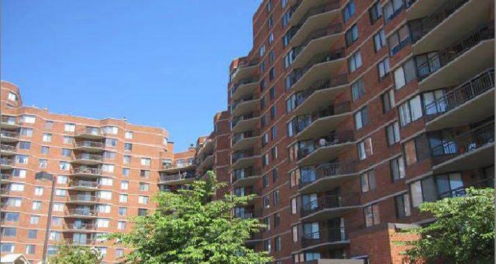 115 Harmon Cove Twr #115, Secaucus, NJ 07094