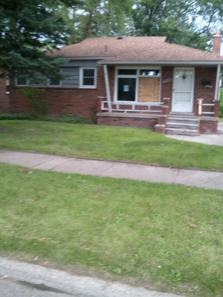 29480 Hiveley St, Inkster, MI 48141