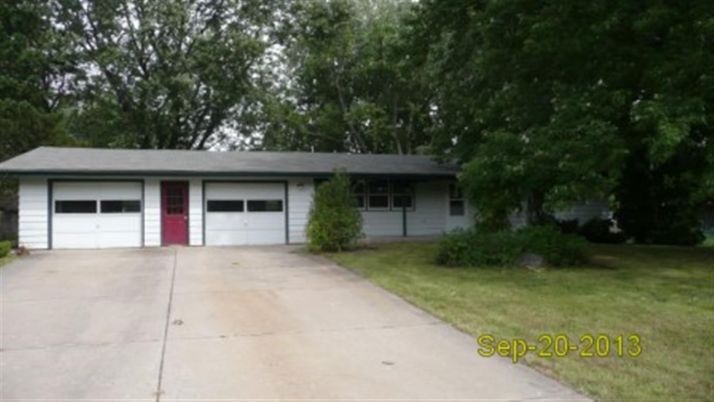 2748 Aspen Rd, Stoughton, WI 53589