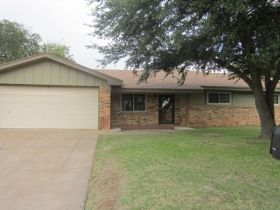 110 Adrian Dr, Waco, TX 76706