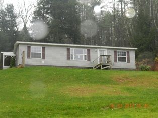 97 Brownsville Rd, Hartland, VT 05048