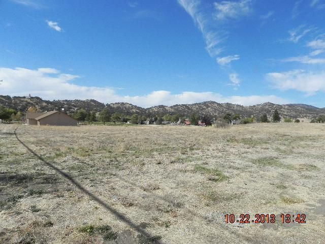 18101 Santa Anita, Tehachapi, CA 93561