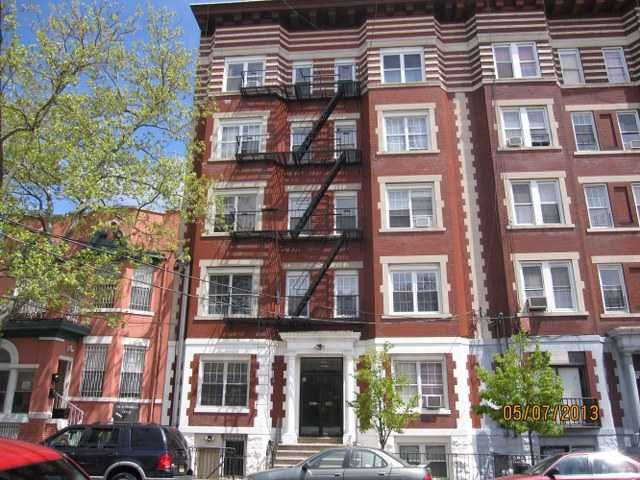 320 49th St 4d, Weehawken, NJ 07086