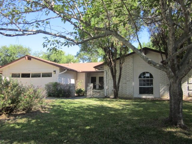 8214 Knute Rockne Drive, San Antonio, TX 78240