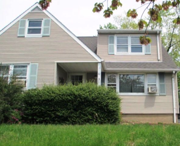 142 Scoles Ave, Clifton, NJ 07012