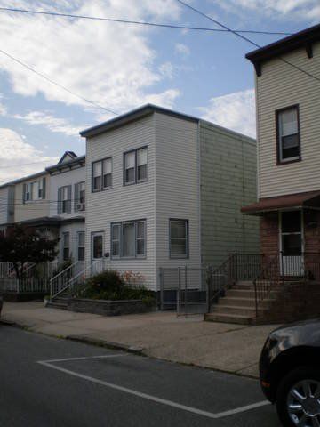 33 WEST 12TH ST, Bayonne, NJ 07002