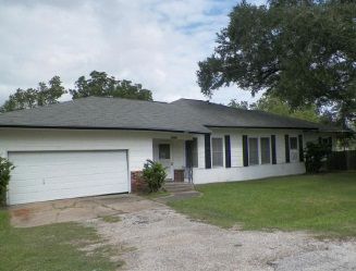 1601 Oliver St, Wharton, TX 77488