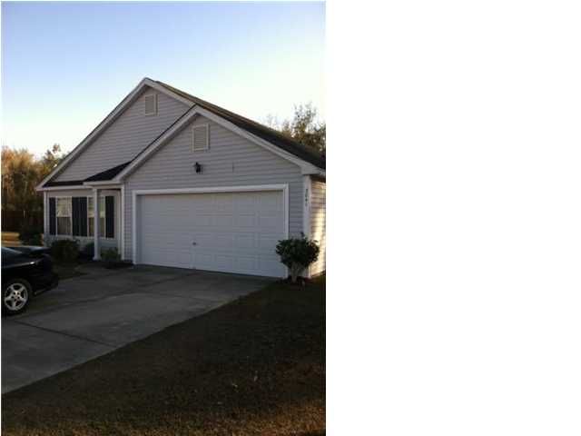 3041 MAPLE LEAF DR, Moncks Corner, SC 29461