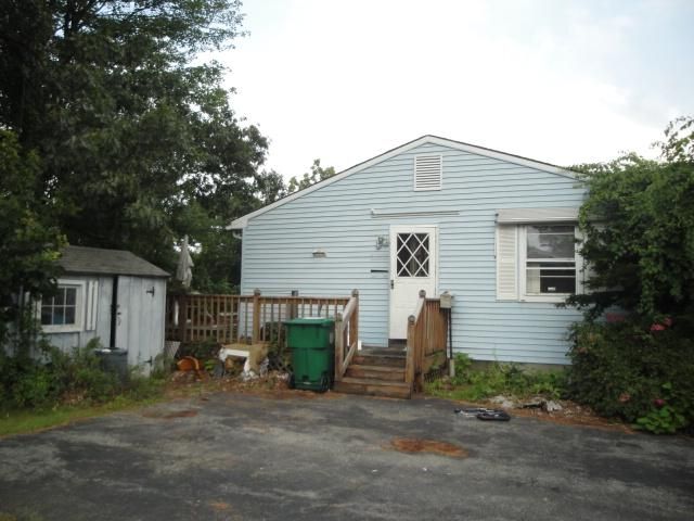 159 Casey Dr, Chicopee, MA 01020