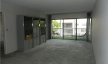 100 LAKEVIEW DR # 305 Fort Lauderdale, FL 33326