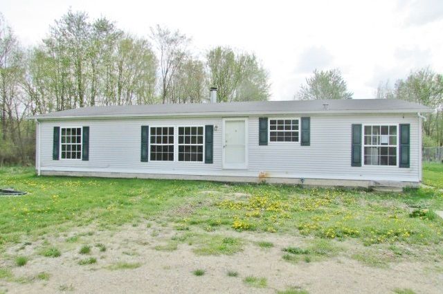 15289 Steininger Rd, Marcellus, MI 49067