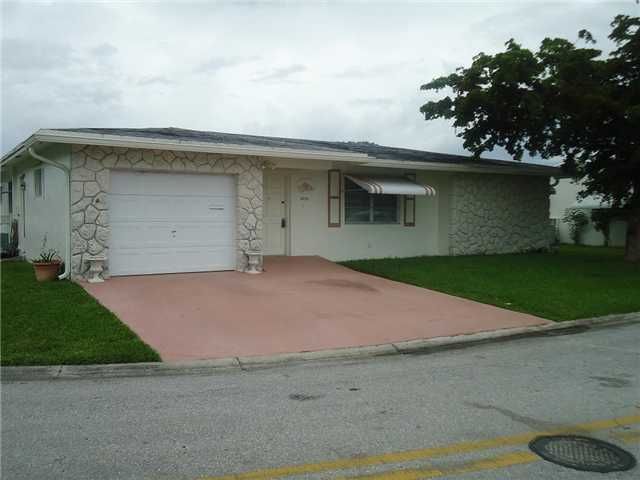 6955 NW 16TH ST, Pompano Beach, FL 33063