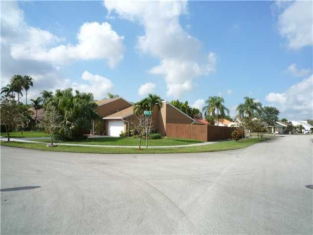 11930 SW 133 AV, Miami, FL 33186