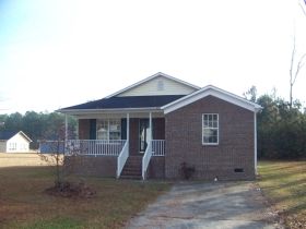 1209 Lockwood Rd, Kinston, NC 28501