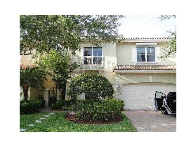 1585 BREAKWATER TE, Hollywood, FL 33019