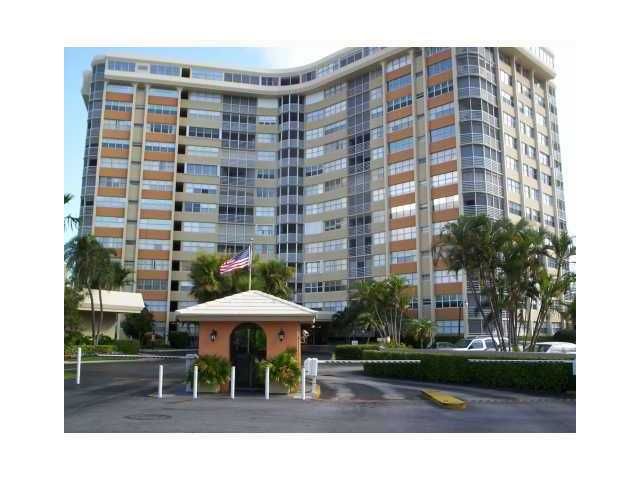 100 GOLDEN ISLES DR # 909, Hallandale, FL 33009