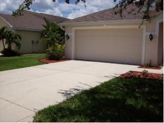 9301 Middle Oak Dr, Fort Myers, FL 33967