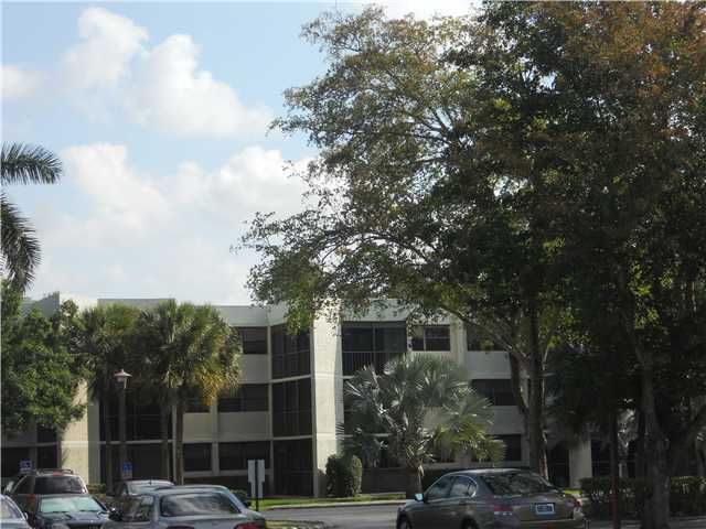 16500 Golf Club rd # 213, Fort Lauderdale, FL 33326