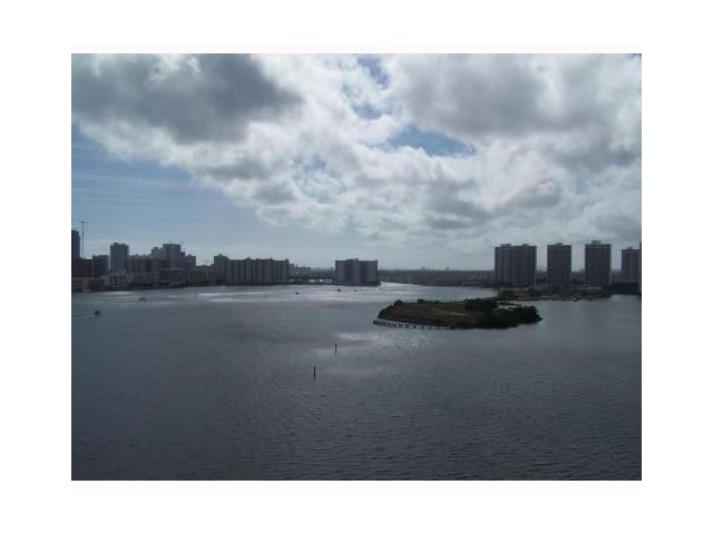 3600 MYSTIC POINTE DR # 1204, Miami, FL 33180