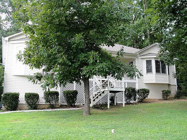 129 Garden Hill Drive, Calhoun, GA 30701