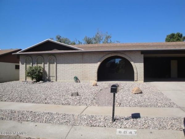 8047 N Suwanee, Tucson, AZ 85741