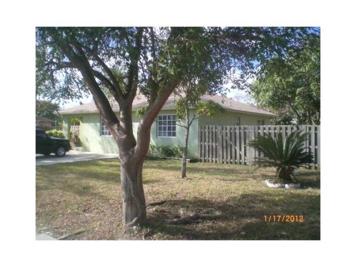 318 6 AV, Homestead, FL 33030