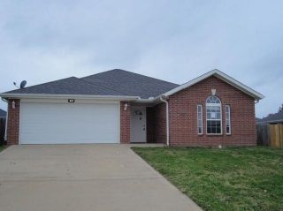 441 N Firewood Dr, Centerton, AR 72719