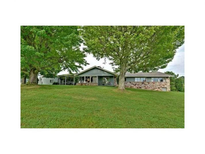 178 Tanasi Drive, Copperhill, TN 37317