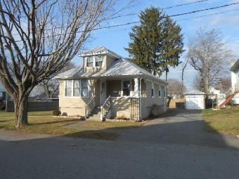 21 Hazard Ave, East Providence, RI 02914