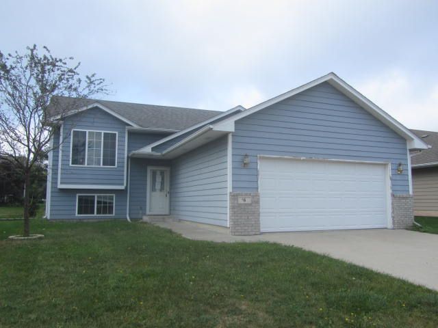 6 Antelope Pl, North Sioux City, SD 57049