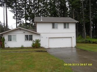 70 Tahuyeh Dr Nw, Bremerton, WA 98312