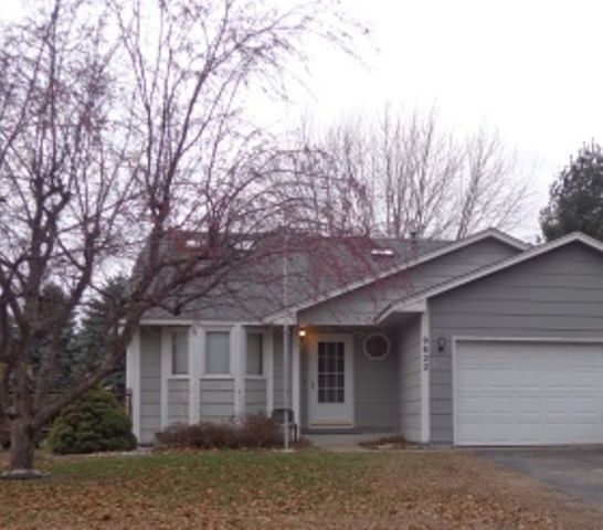 9822 Juniper St Nw, Minneapolis, MN 55433