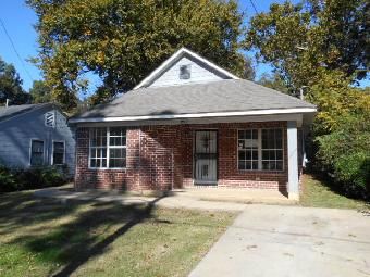 952 Doris Ave, Memphis, TN 38106