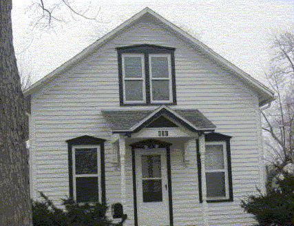 431 W 2nd St, Port Clinton, OH 43452