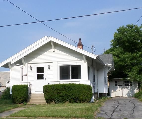 414 Laurel Ave, Port Clinton, OH 43452