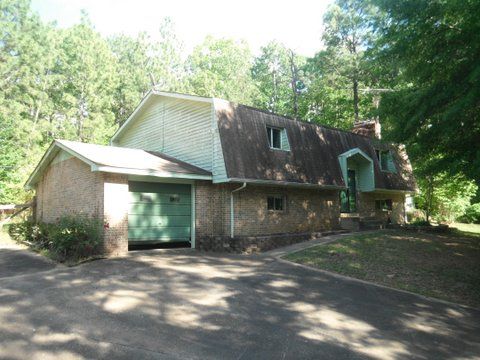 430 Forge Rd., Deatsville, AL 36022