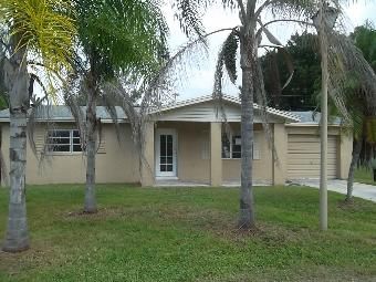 130 Brooks Rd, North Fort Myers, FL 33917