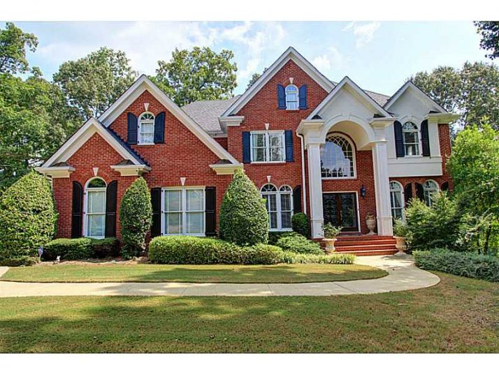 8585 Anchor On Lanier Court, Gainesville, GA 30506