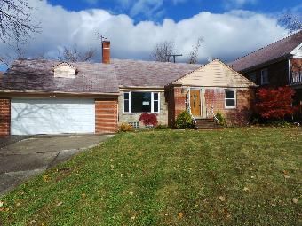 17505 Libby Rd, Maple Heights, OH 44137