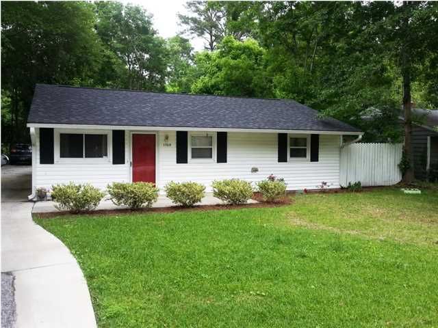 1105 MOUNT BATTEN DR, Hanahan, SC 29410