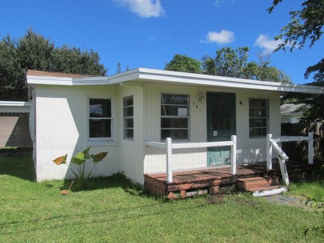 3830 Lakewood Rd, Lake Worth, FL 33461