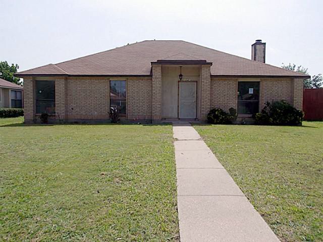 1341 Roan Drive, Lancaster, TX 75134