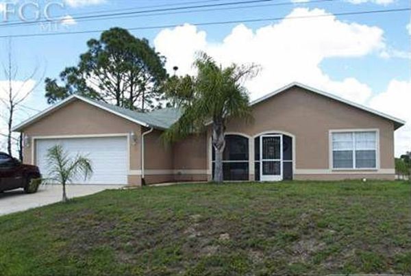 3200 9th West  Street, Lehigh Acres, FL 33971